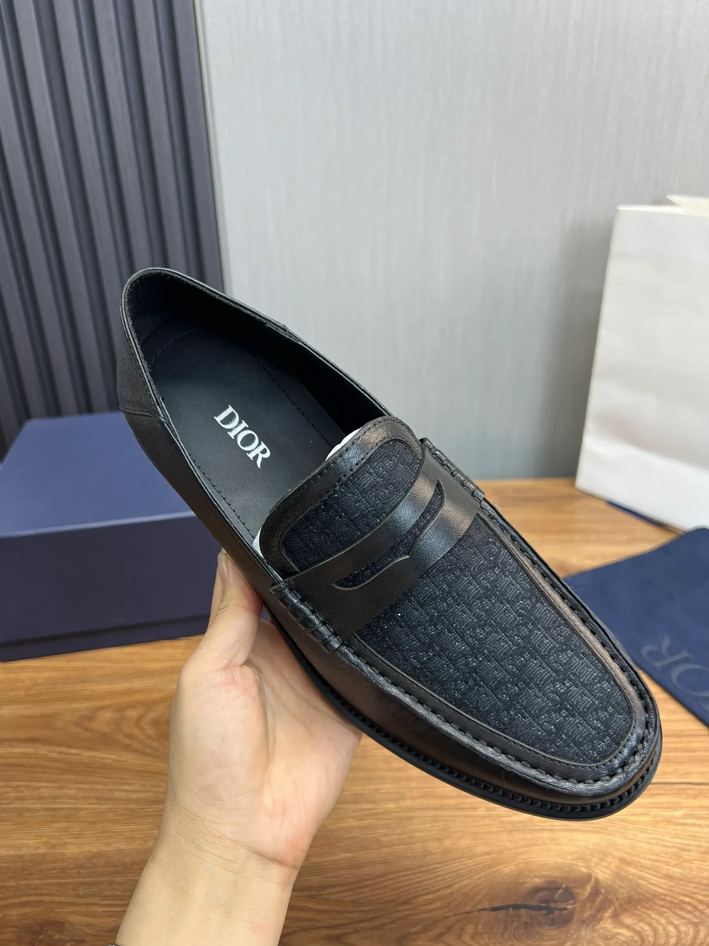 Men's men's shoes 💰580💰 Dior men's business casual leather shoes 👞all made of imported original brand leather, just to create a more comfortable wearing experience, upper: original cowhide ➕ imported sheepskin lining, original non-slip and wear-resistant rubber outsole ✔️36-45 (38.45 non-refundable)